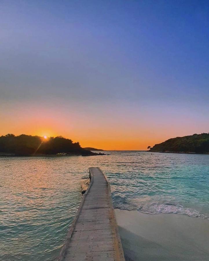 Villa Vela Ksamil Eksteriør billede